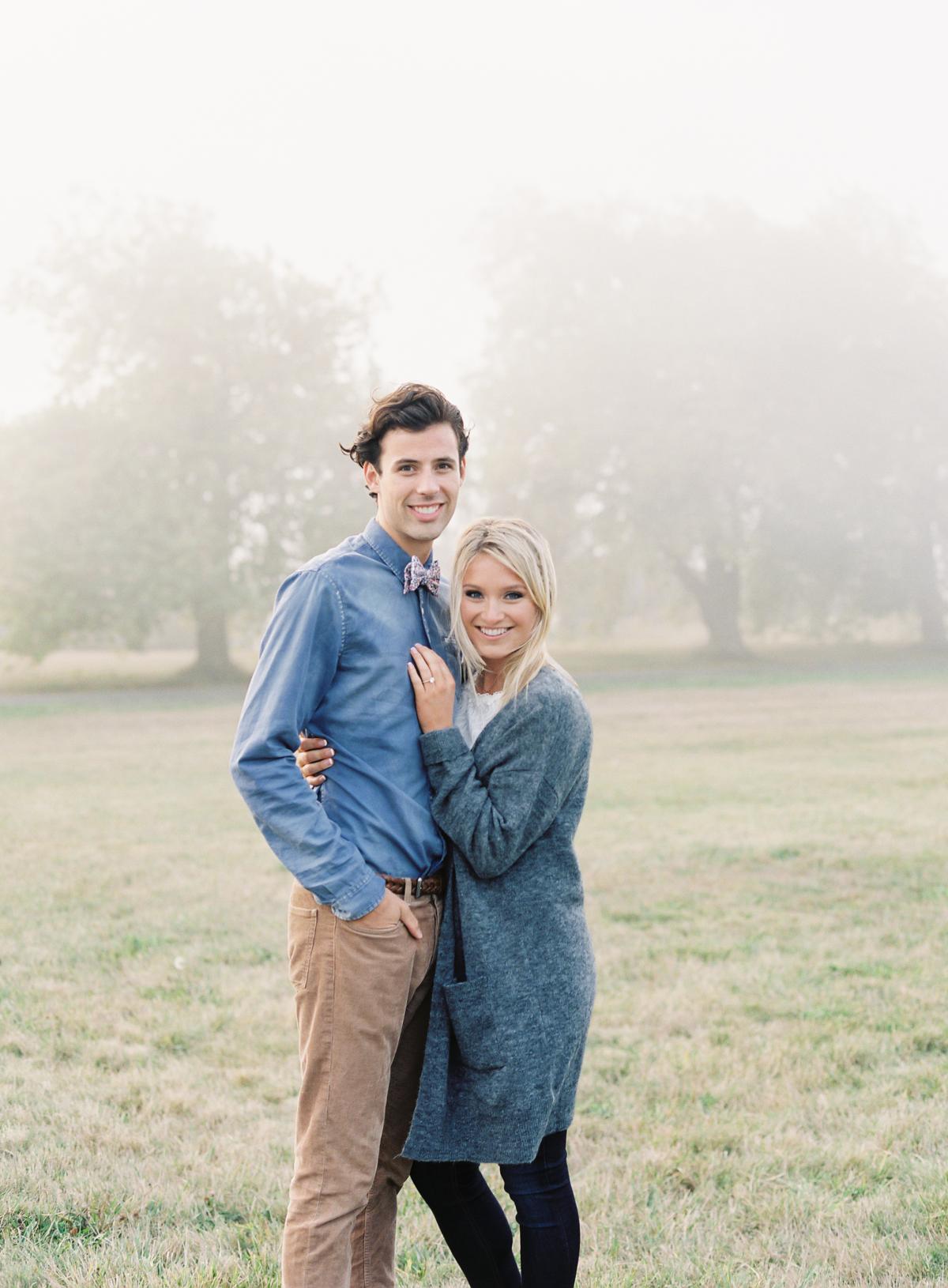 Foggy seattle engagement session by omalley photographers 0004