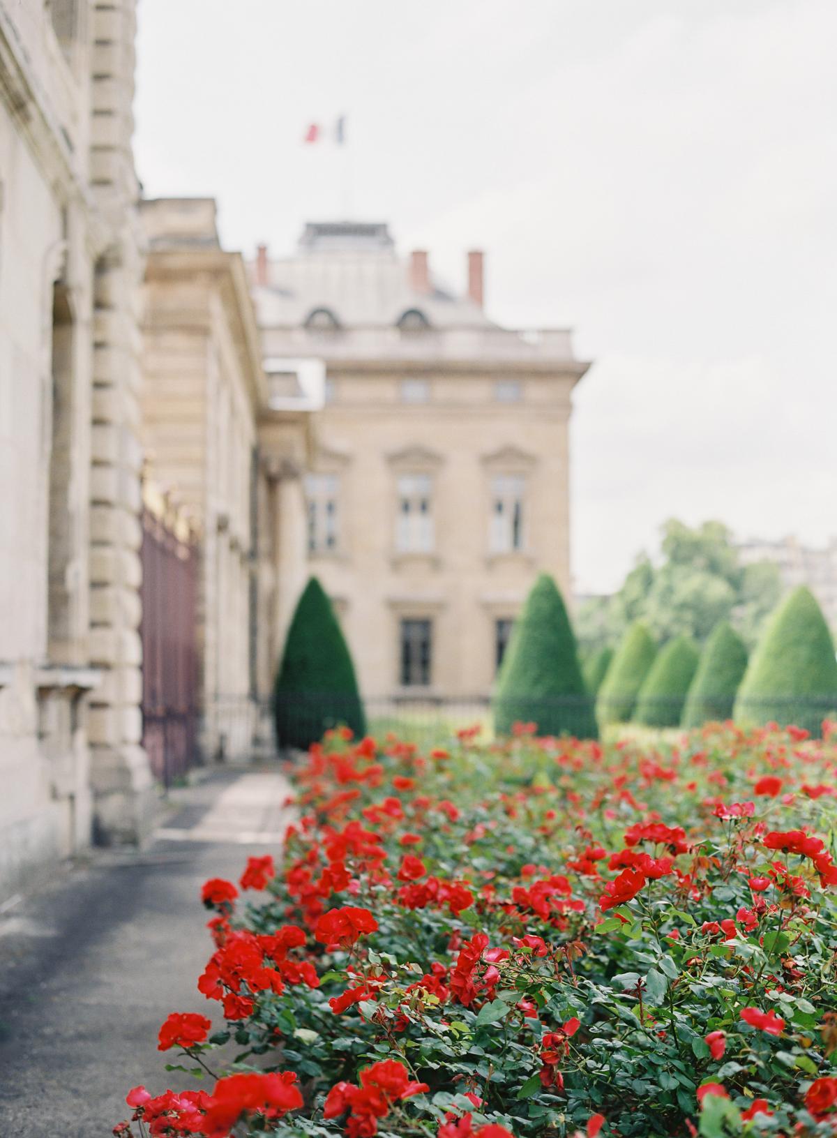 Paris france engagement picnic elopement omalley 0017