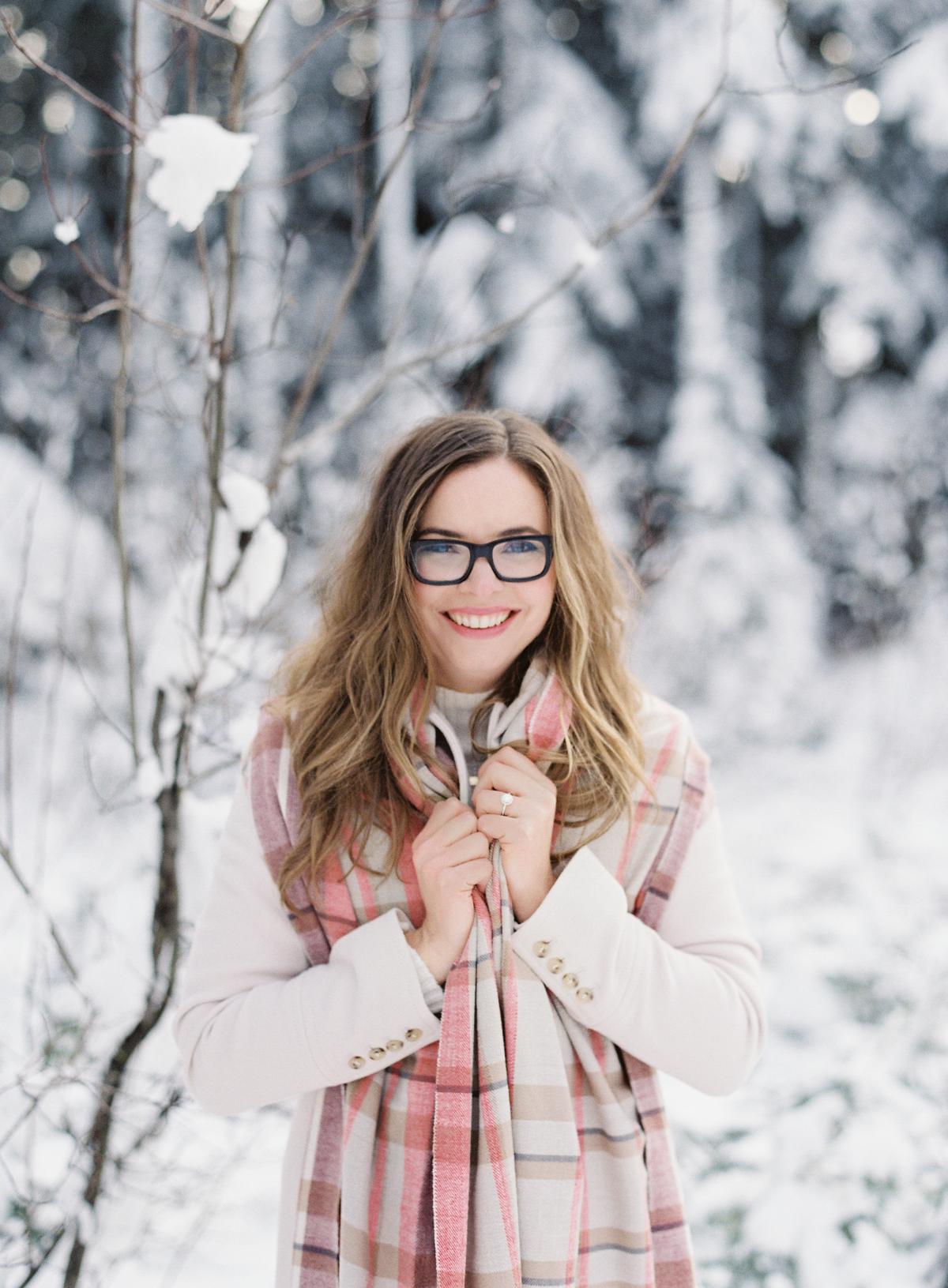 Snowy Snoqualmie Engagement Session 0012