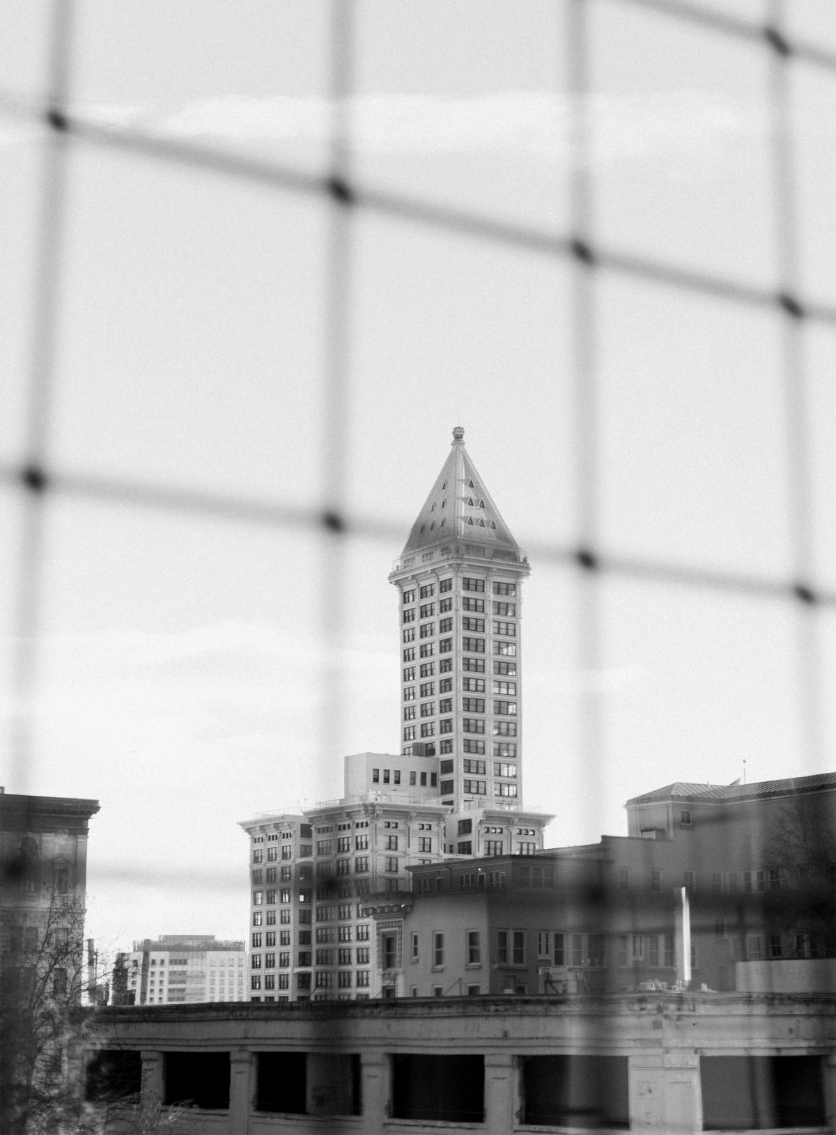 Downtown seattle winter wedding the rainier club 0021b