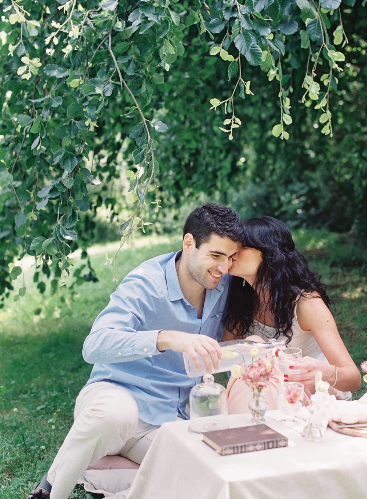 Paris france engagement picnic elopement omalley 0005