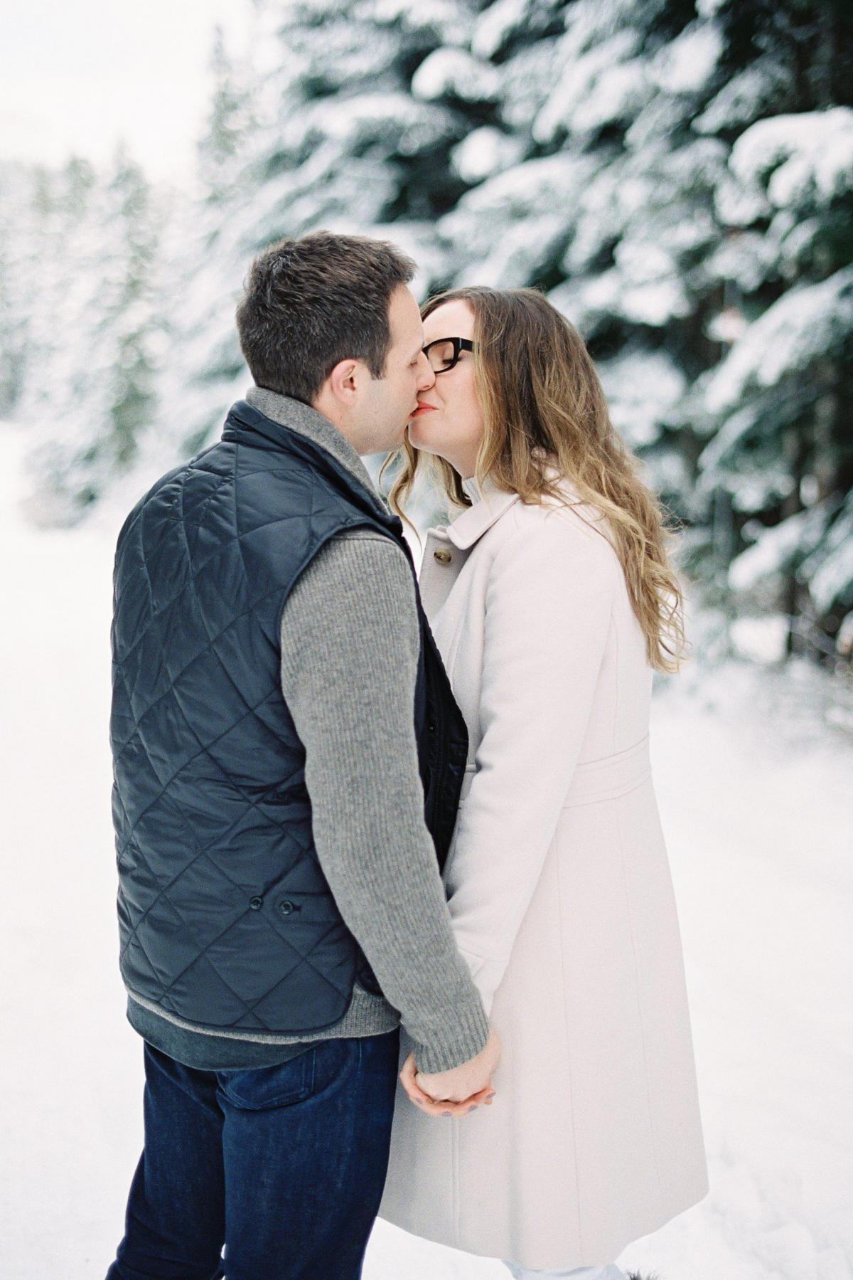 Snowy Snoqualmie Engagement Session 0003